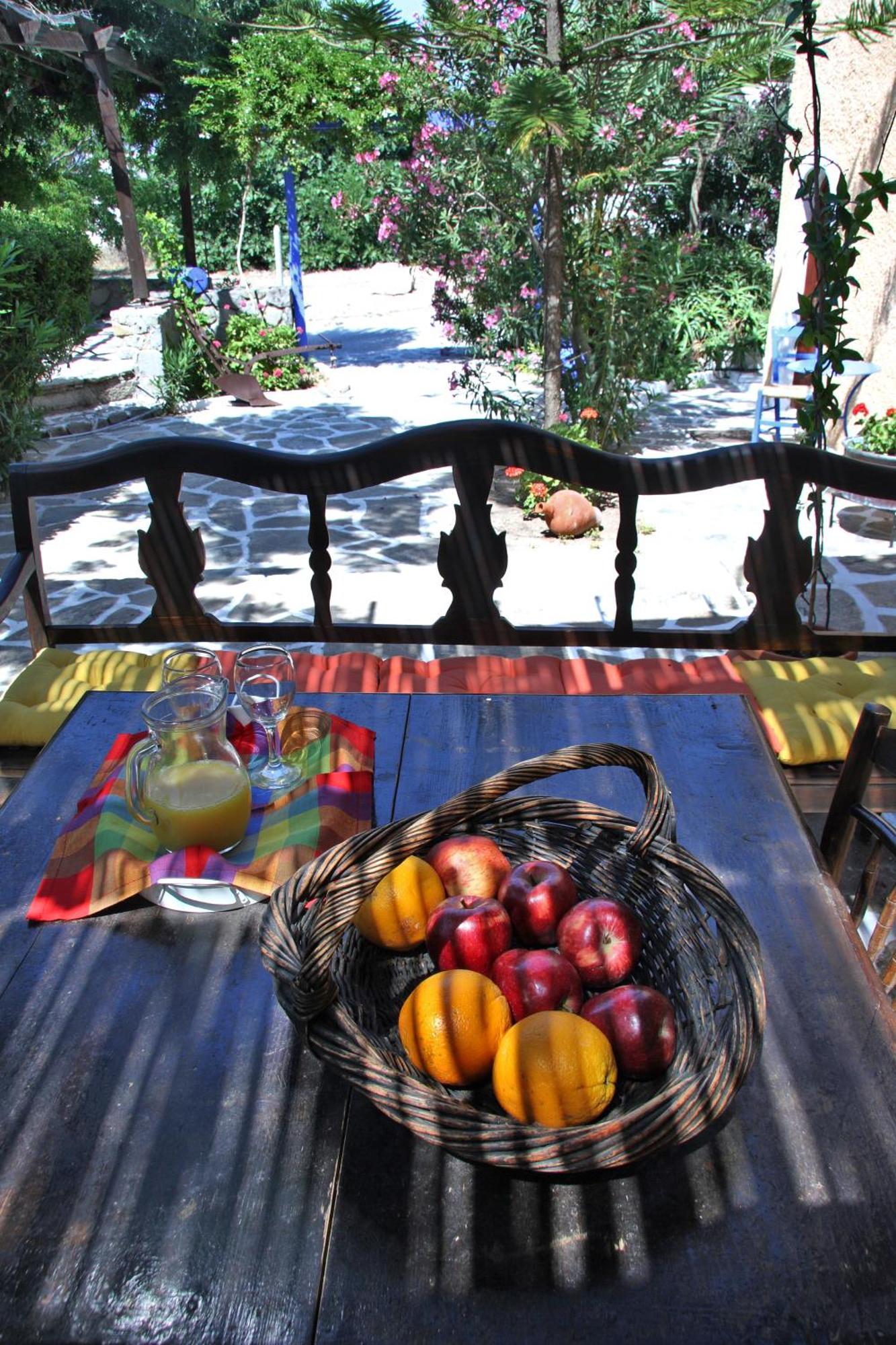 Vagia Traditional, Aegina Island Bagian luar foto